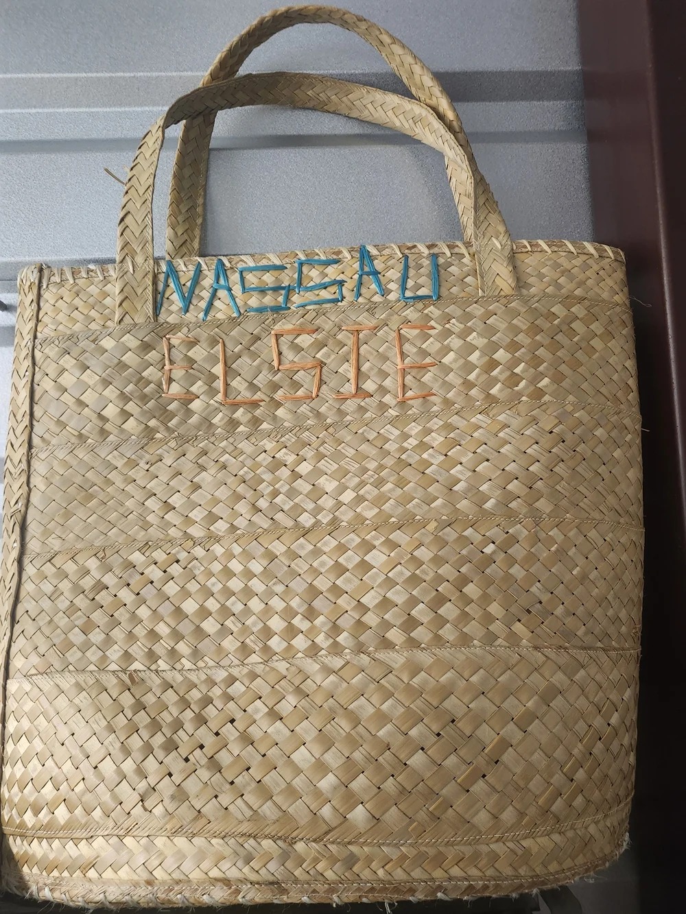 Source Unknown Natural Straw Tote with Multicolor Raffia Figures